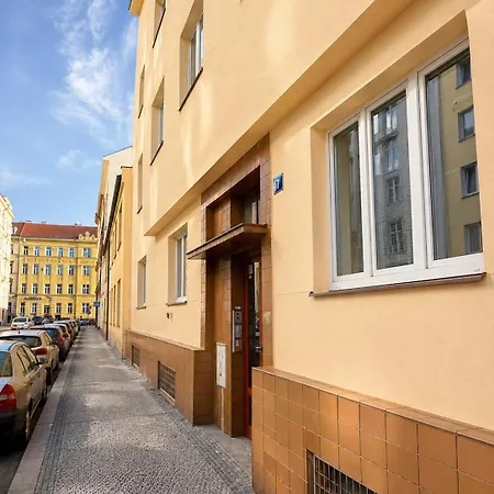 L'mai Riverside Apartman Prága