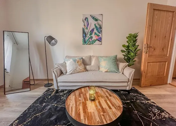 L'mai Riverside Appartement *