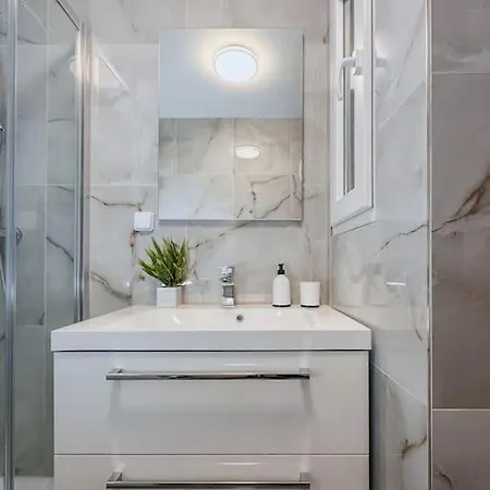Apartmán L'mai Riverside *