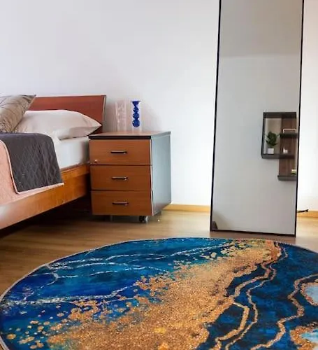 L'mai Riverside * Prag